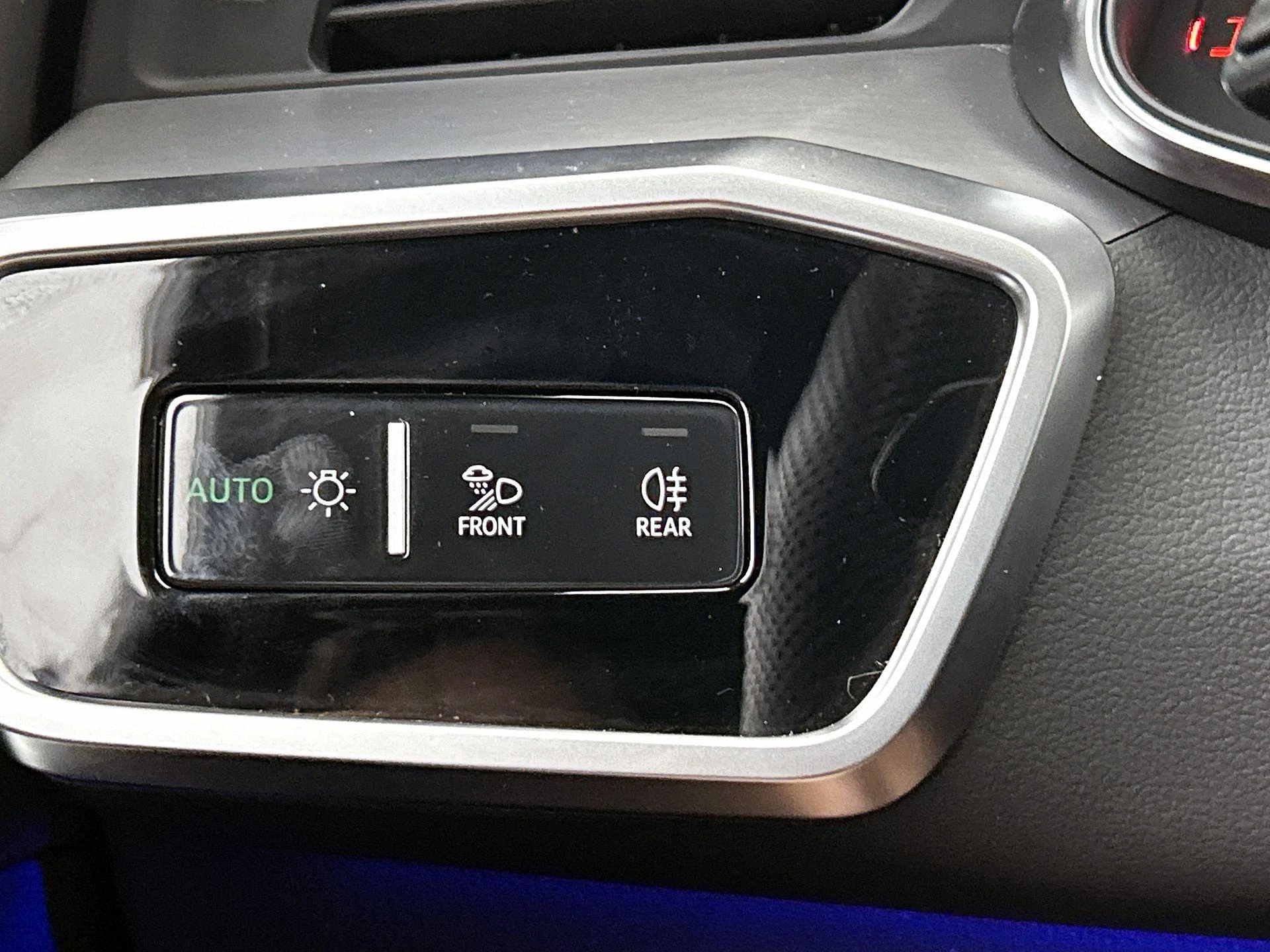 Audi-A6-image-28