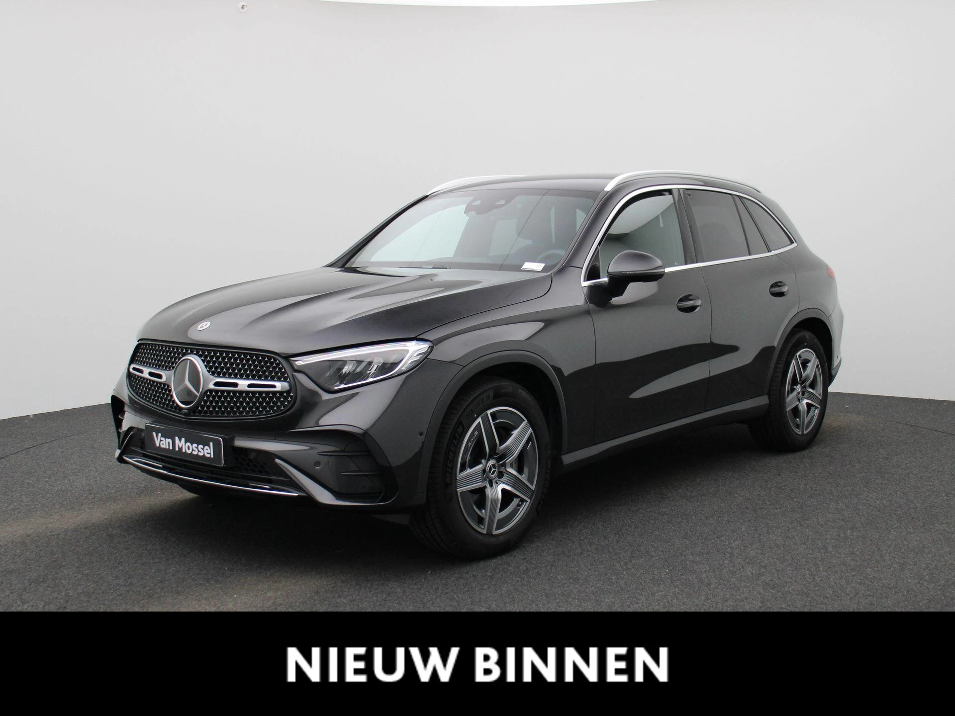 Mercedes-Benz-GLC-image-0
