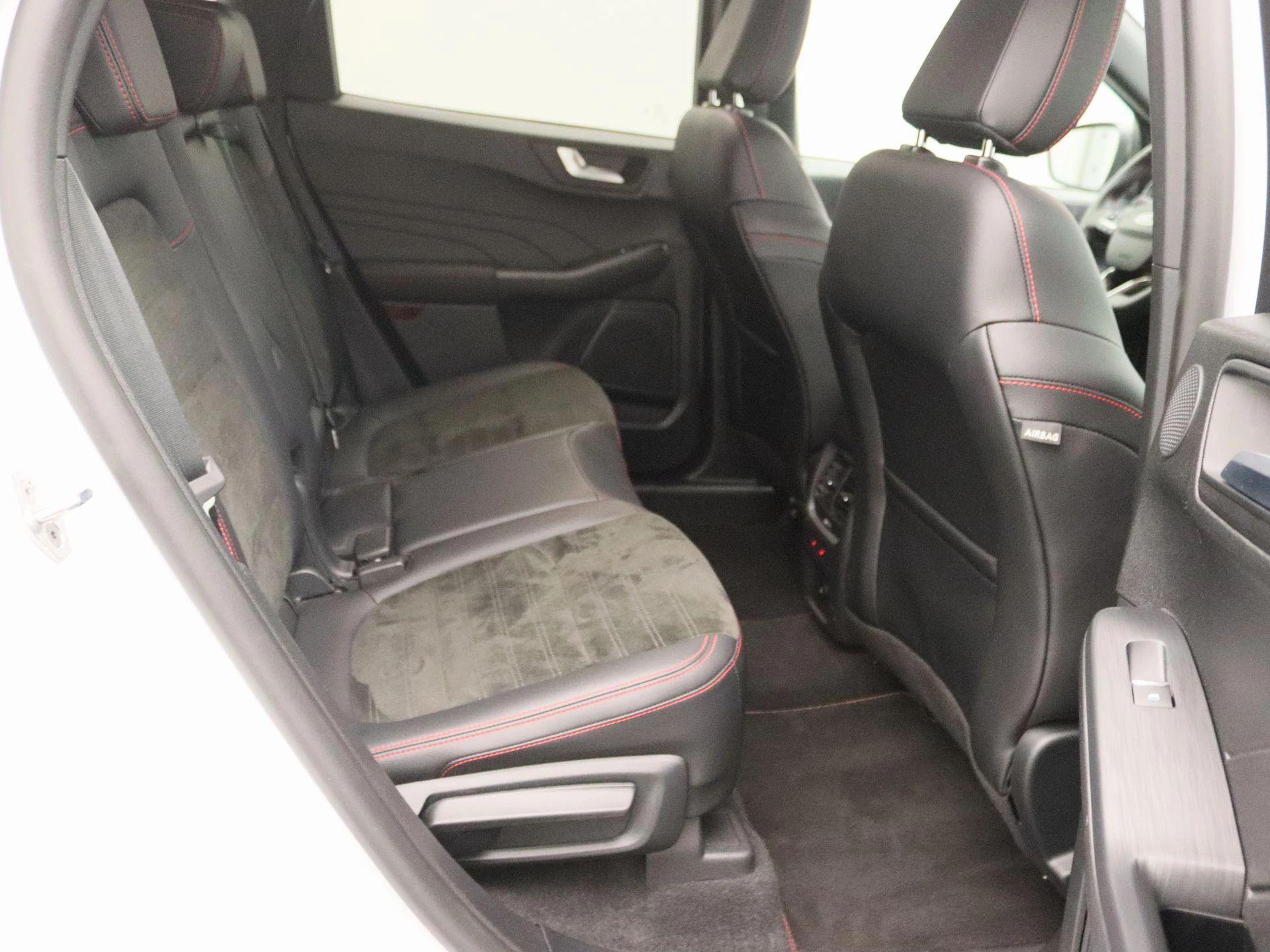 Ford-Kuga-image-29