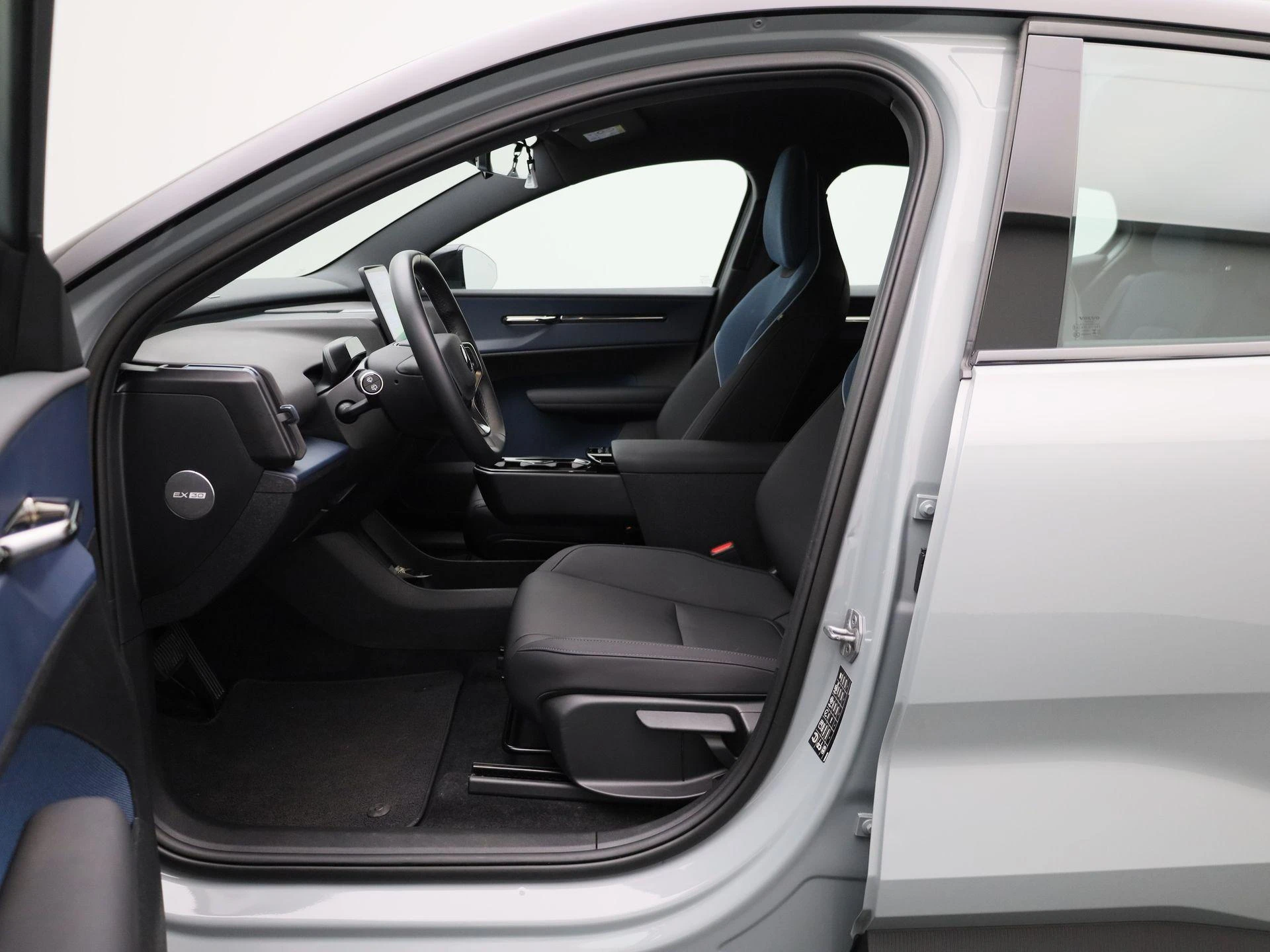 Volvo-EX30-image-8