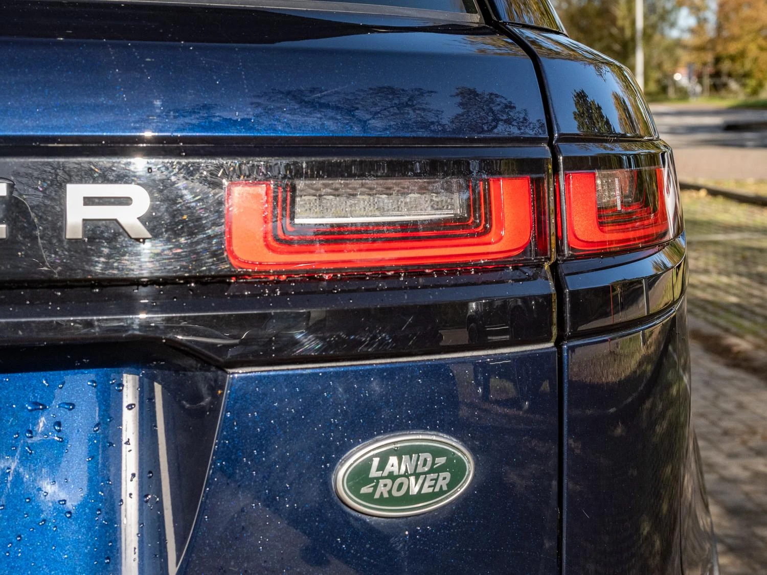 Land Rover-Range Rover Velar-image-12