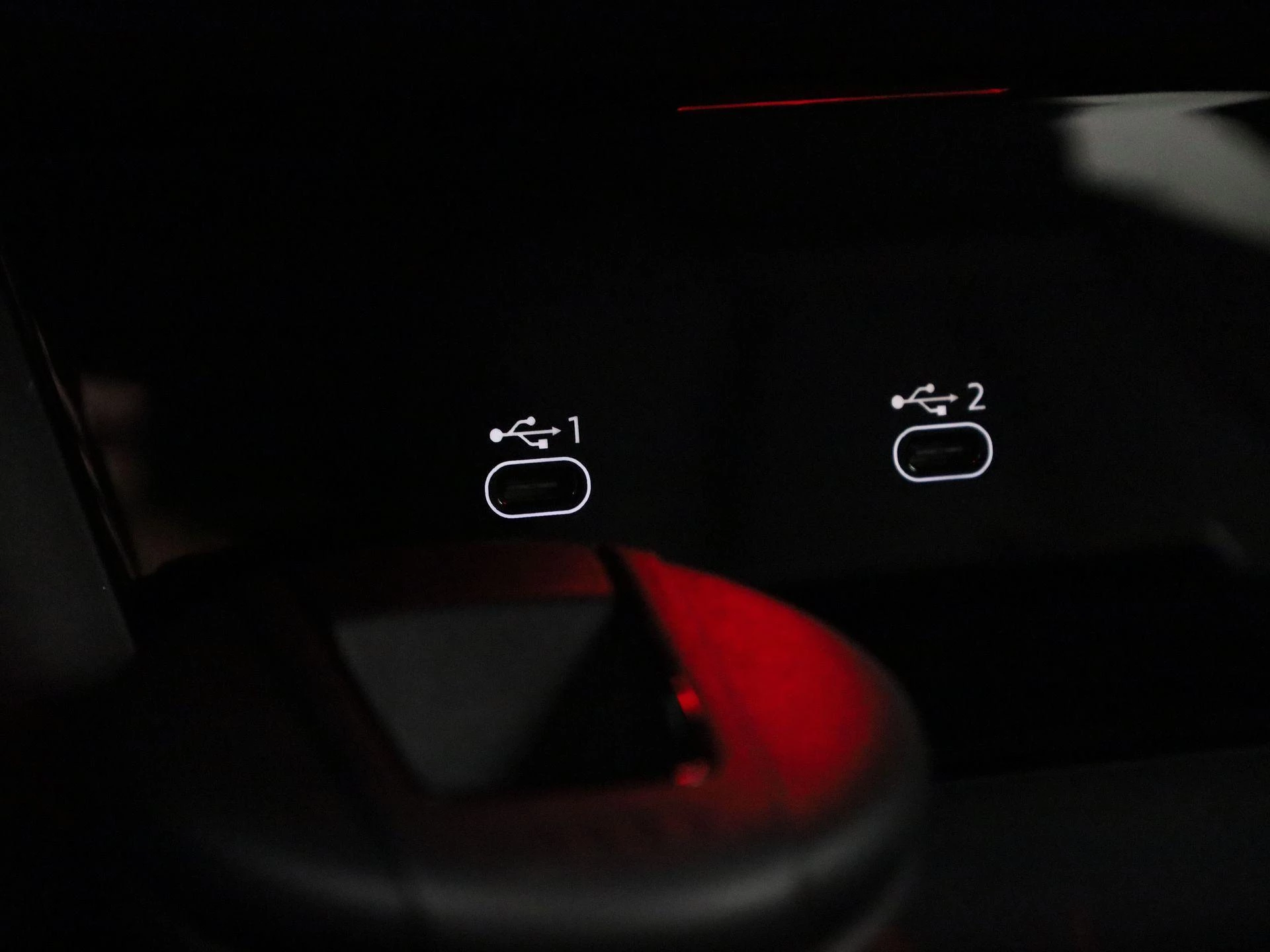 Audi-Q6 e-tron-image-40