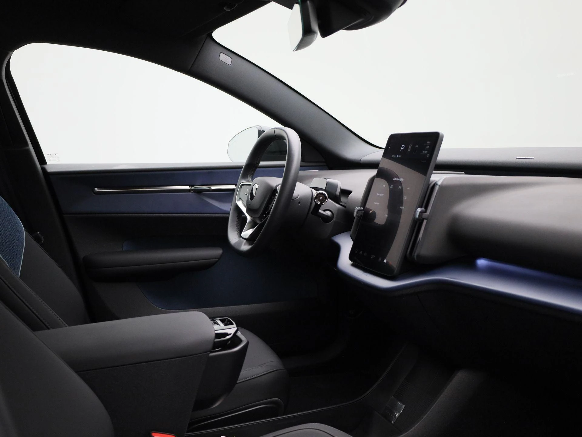 Volvo-EX30-image-31