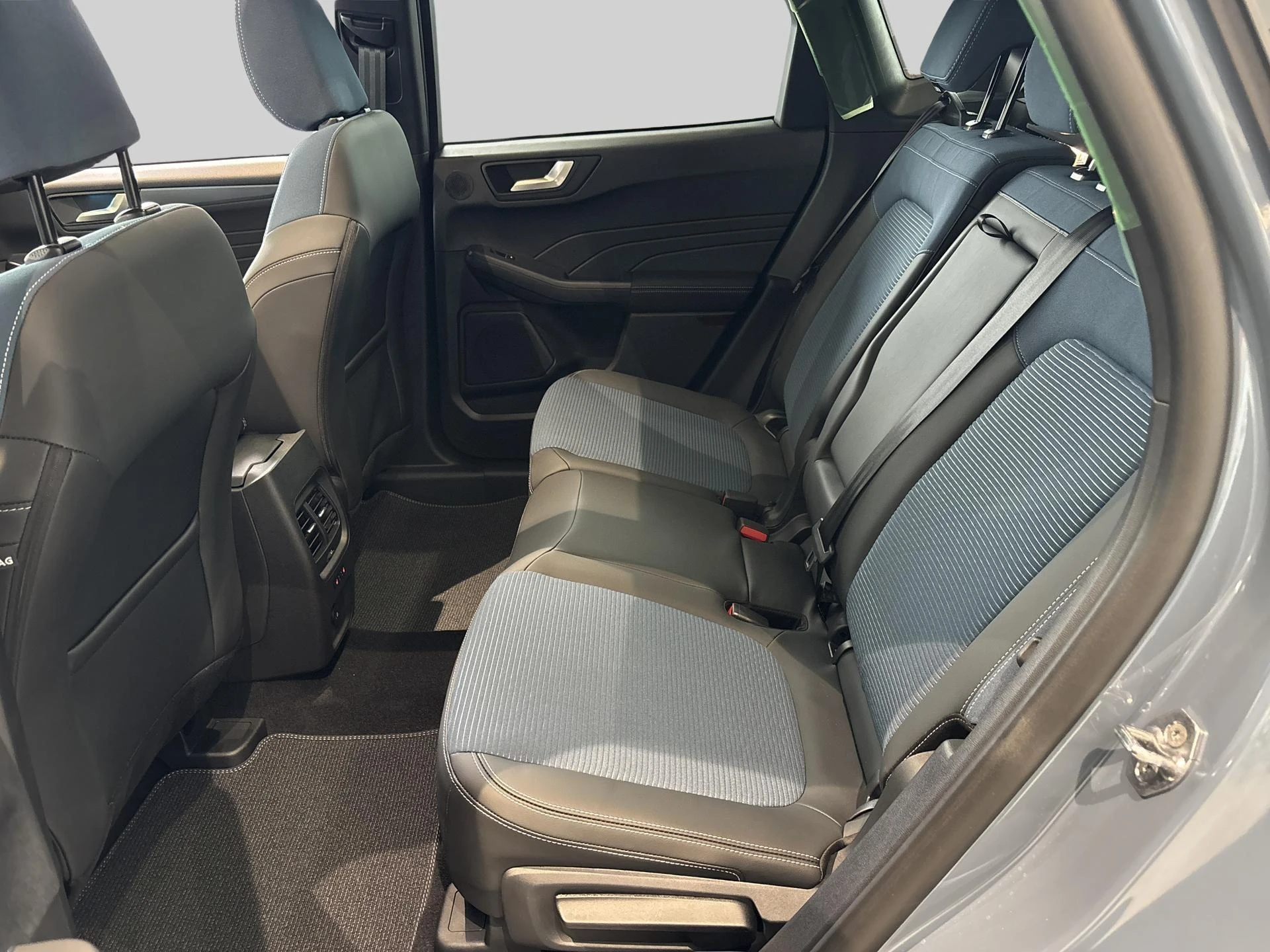 Ford-Kuga-image-25