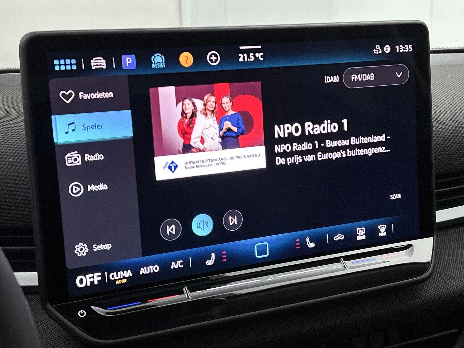 Volkswagen-T-Roc-image-6