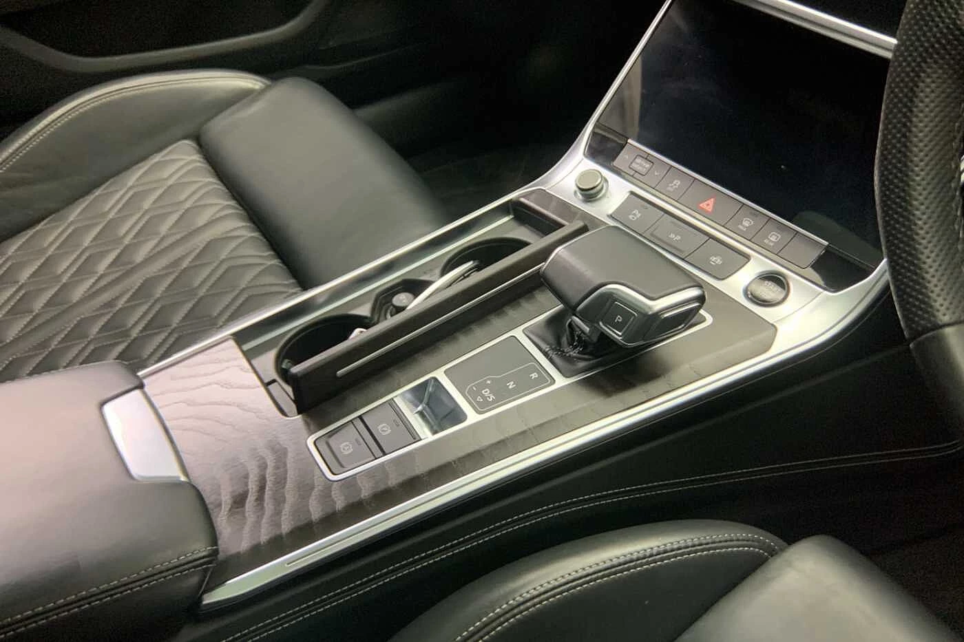 Audi-A6-image-7