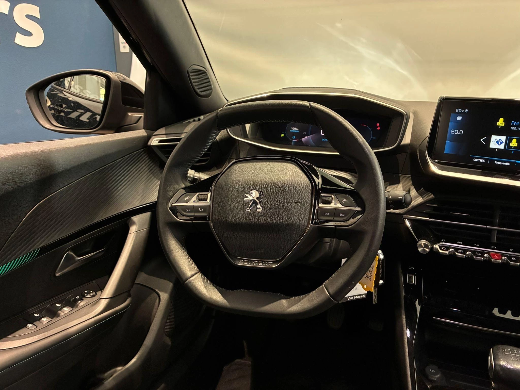 Peugeot-2008-image-19
