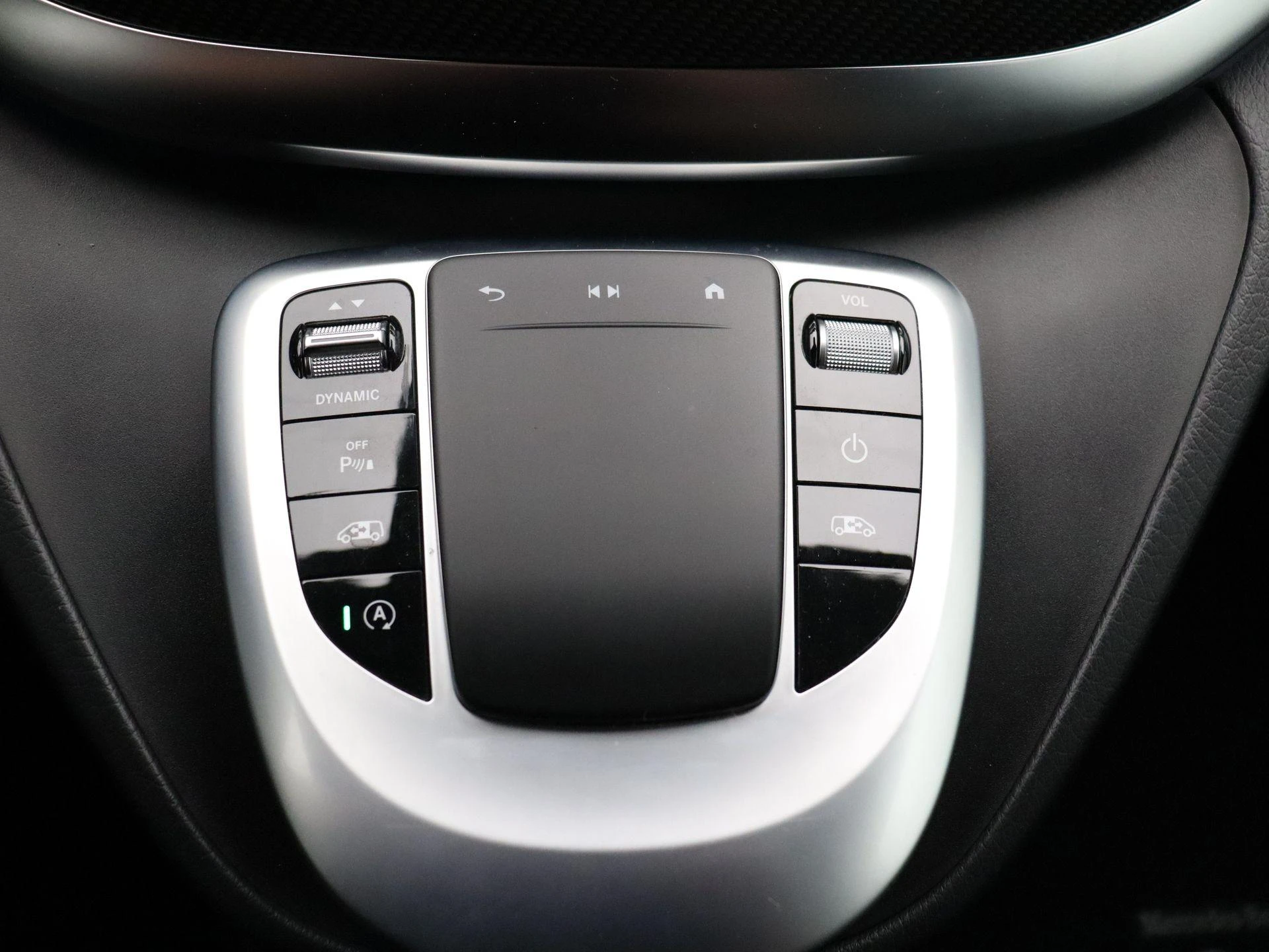 Mercedes-Benz-Classe V-image-20