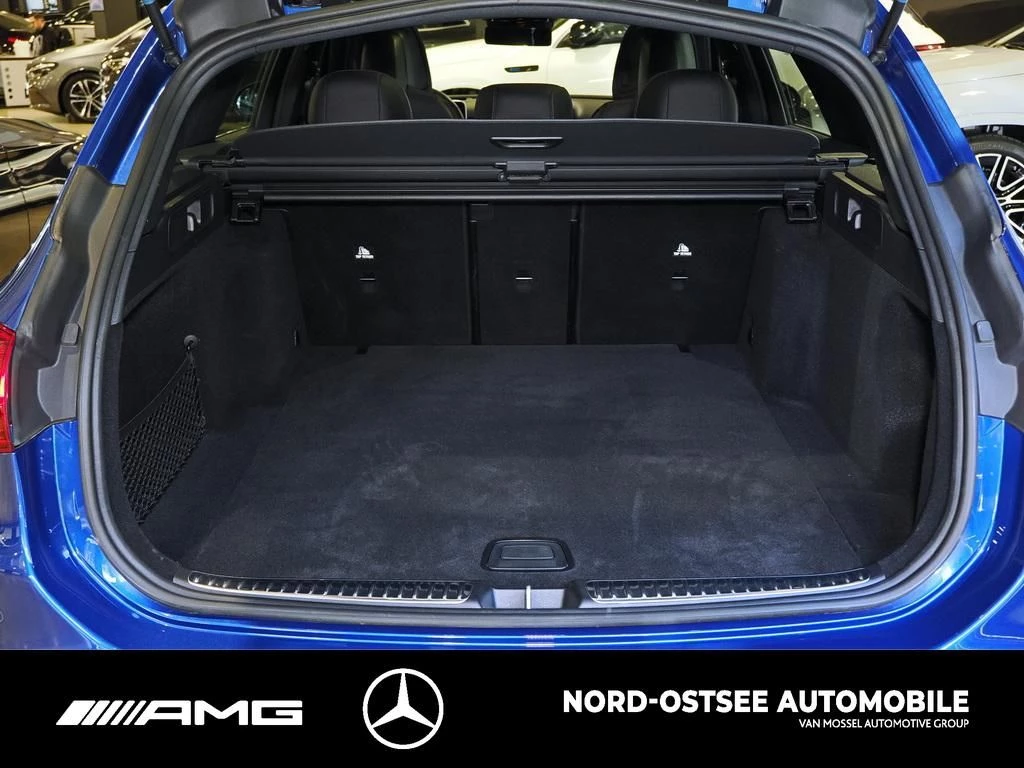 Mercedes-Benz C-Klasse 300 T AVANTGARDE KAMERA PANO TEMPO SITZHZG HUD AVANTGARDE
