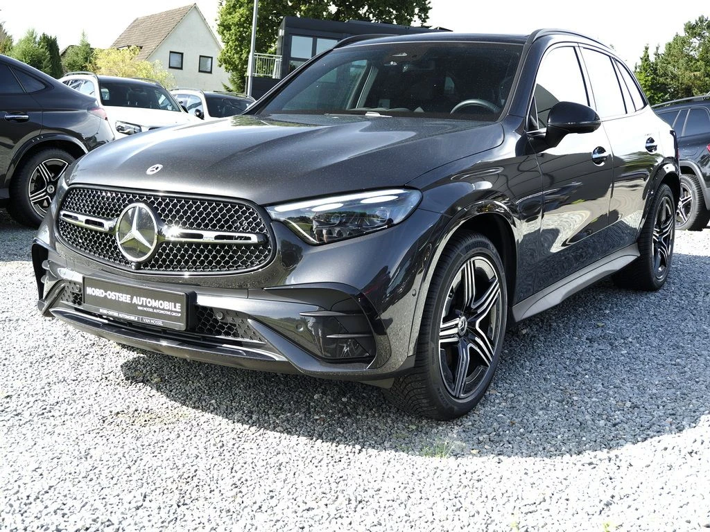 Mercedes-Benz-GLC 220 d-image-7