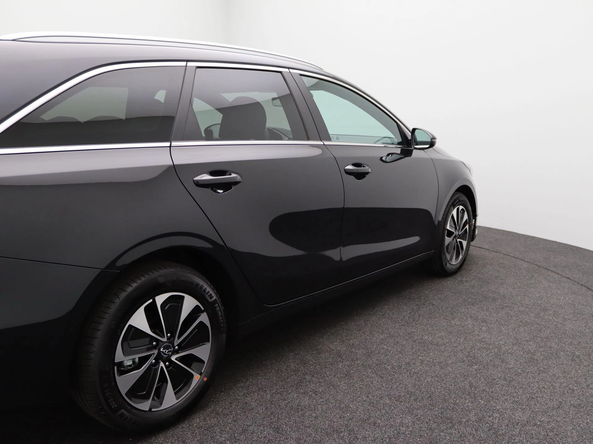 Kia-Ceed Sportswagon-image-37