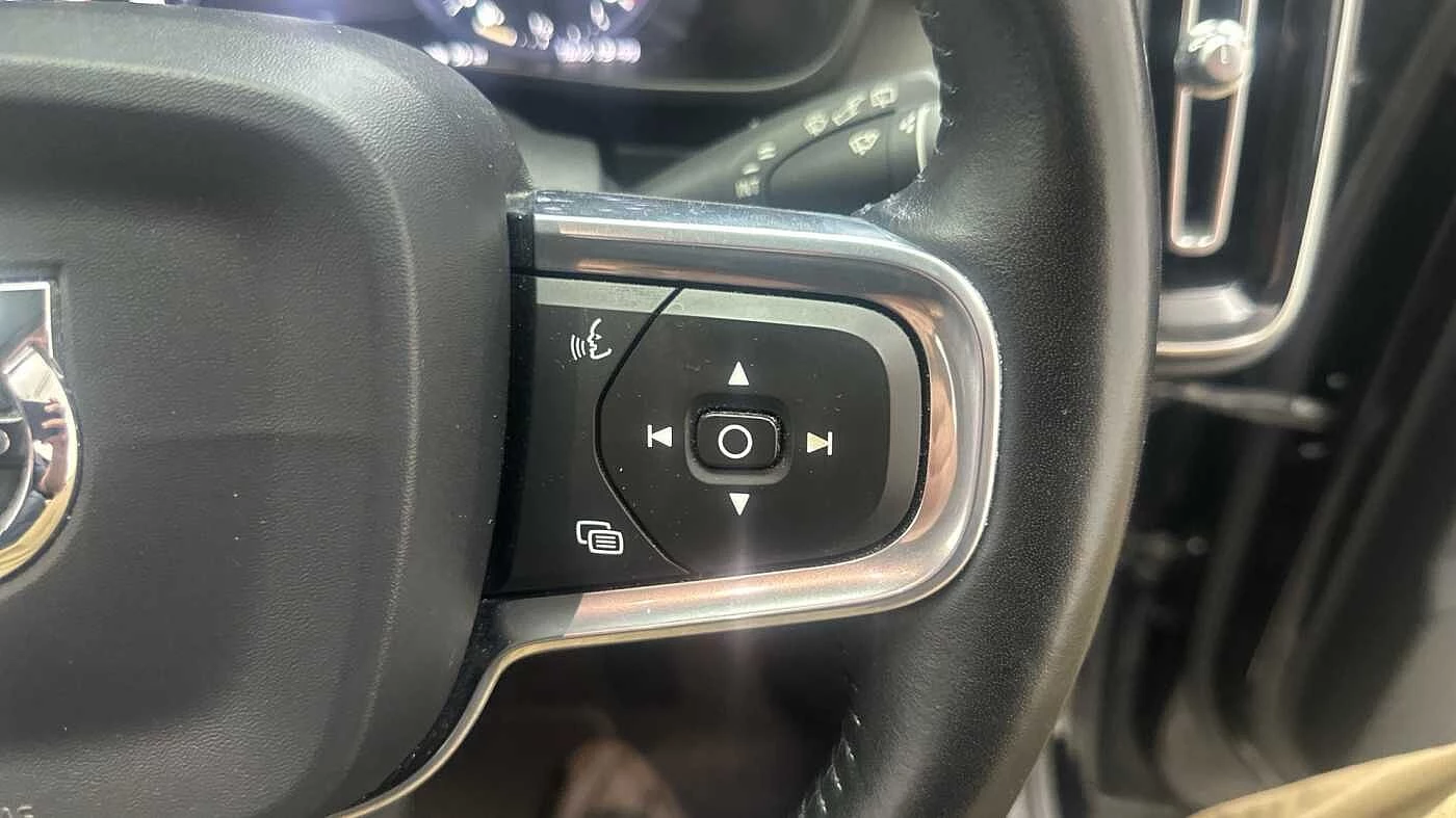 Volvo-XC40-image-23