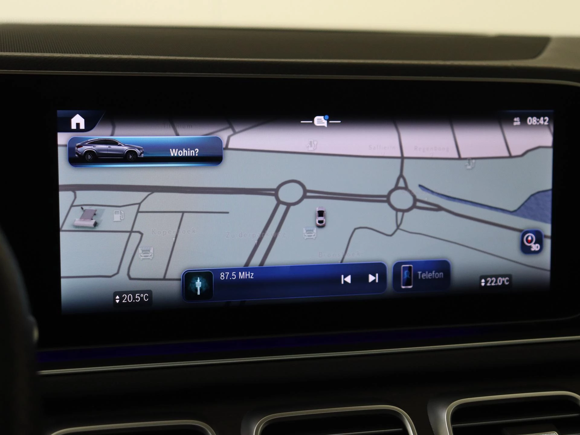 Mercedes-Benz-GLE-image-18