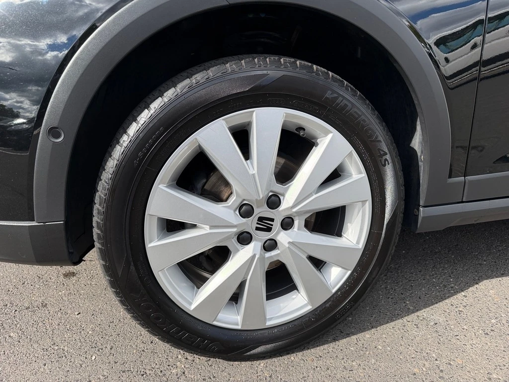 SEAT-Arona-image-2