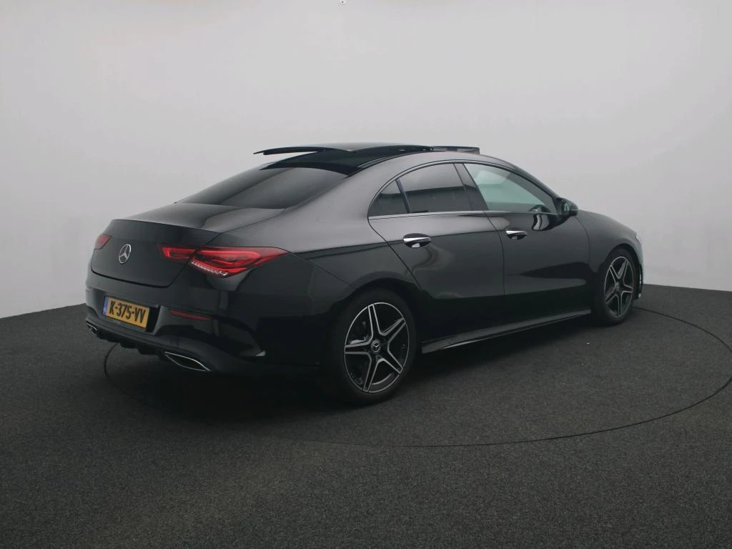 Mercedes-Benz CLA 180 Business Solution AMG