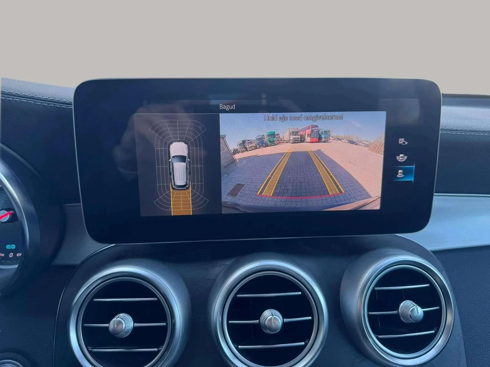 Mercedes-Benz-GLC-image-12