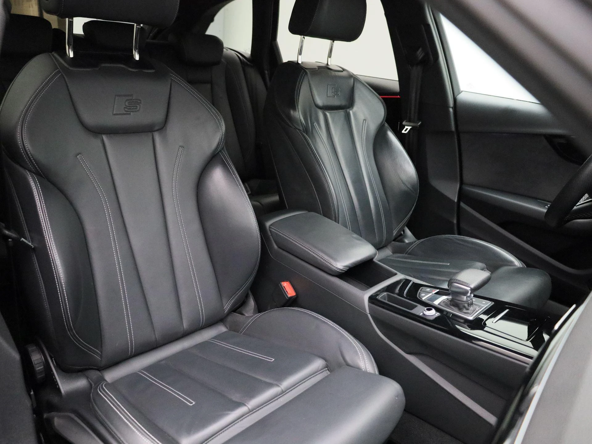 Audi A4 Avant 40 TFSI quattro S edition
