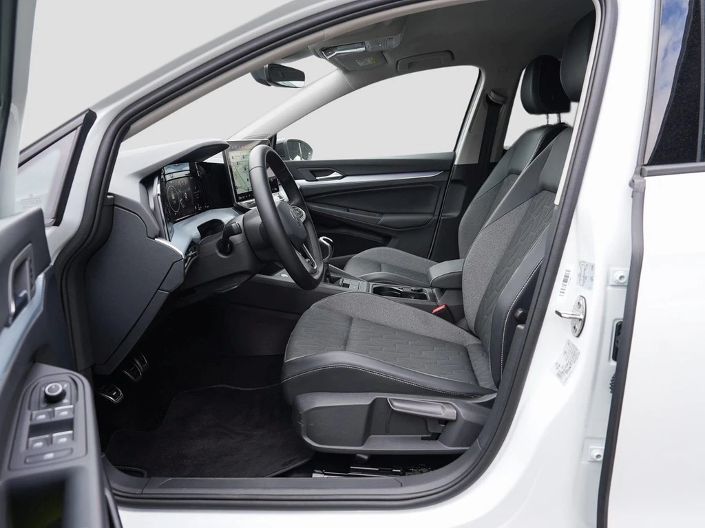 Volkswagen Golf VIII Variant 1,5 TSI Goal,AHK,LED,ACC,ALU Navi,Apple Car Play,Lenkrad/Sitzheizung