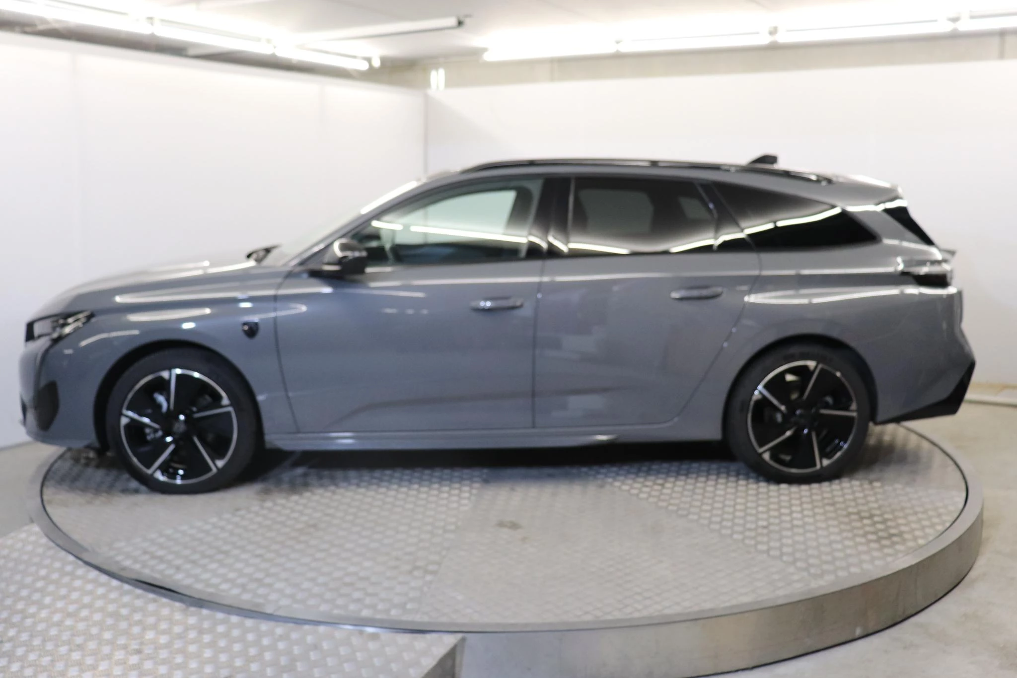 Peugeot e-308 SW e-308 156 GT