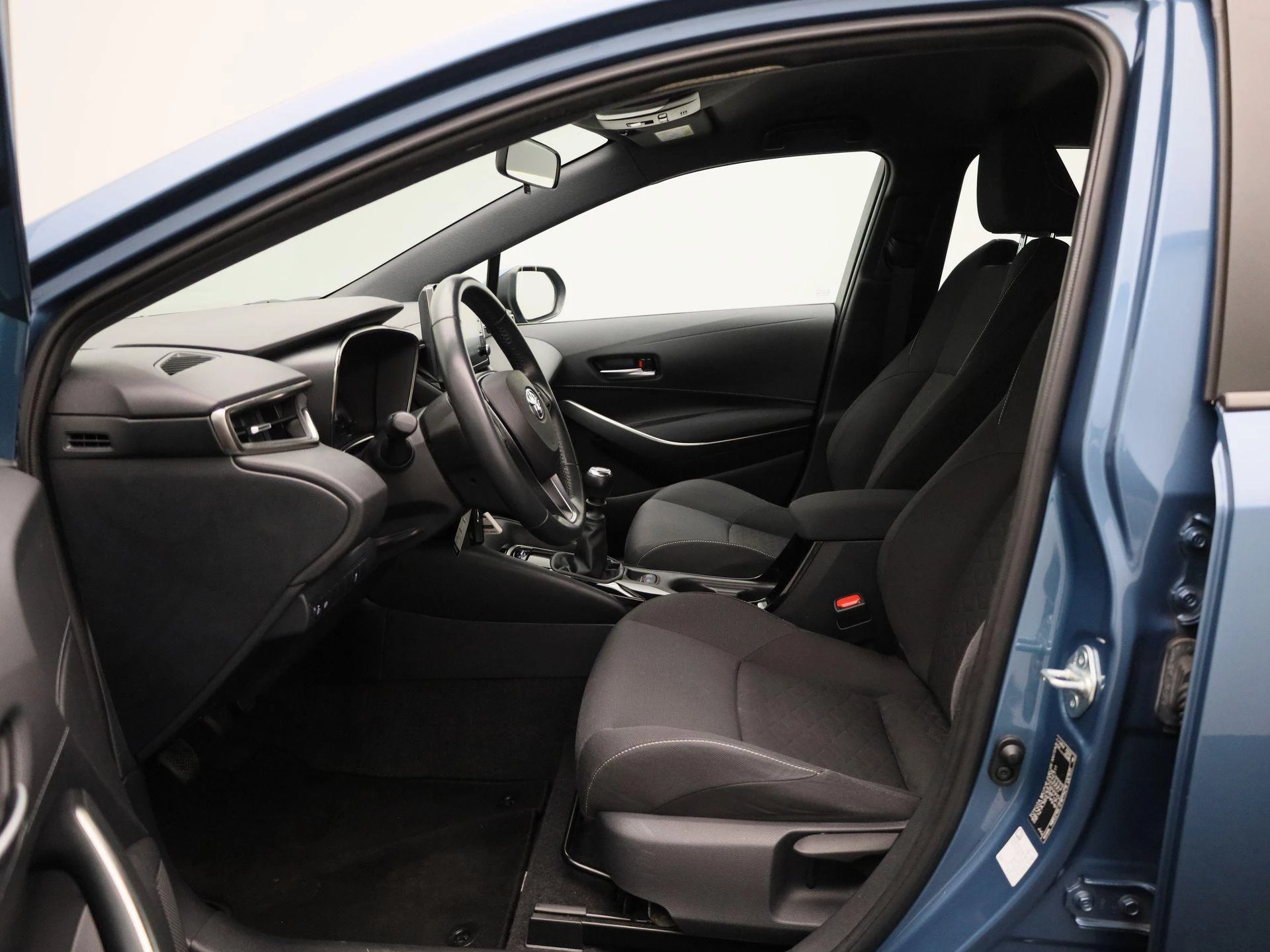 Toyota-Corolla Touring Sports-image-8