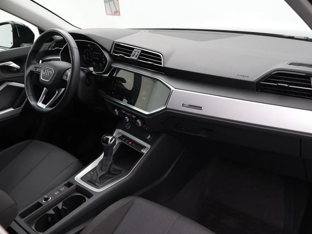 Audi-Q3-image-2
