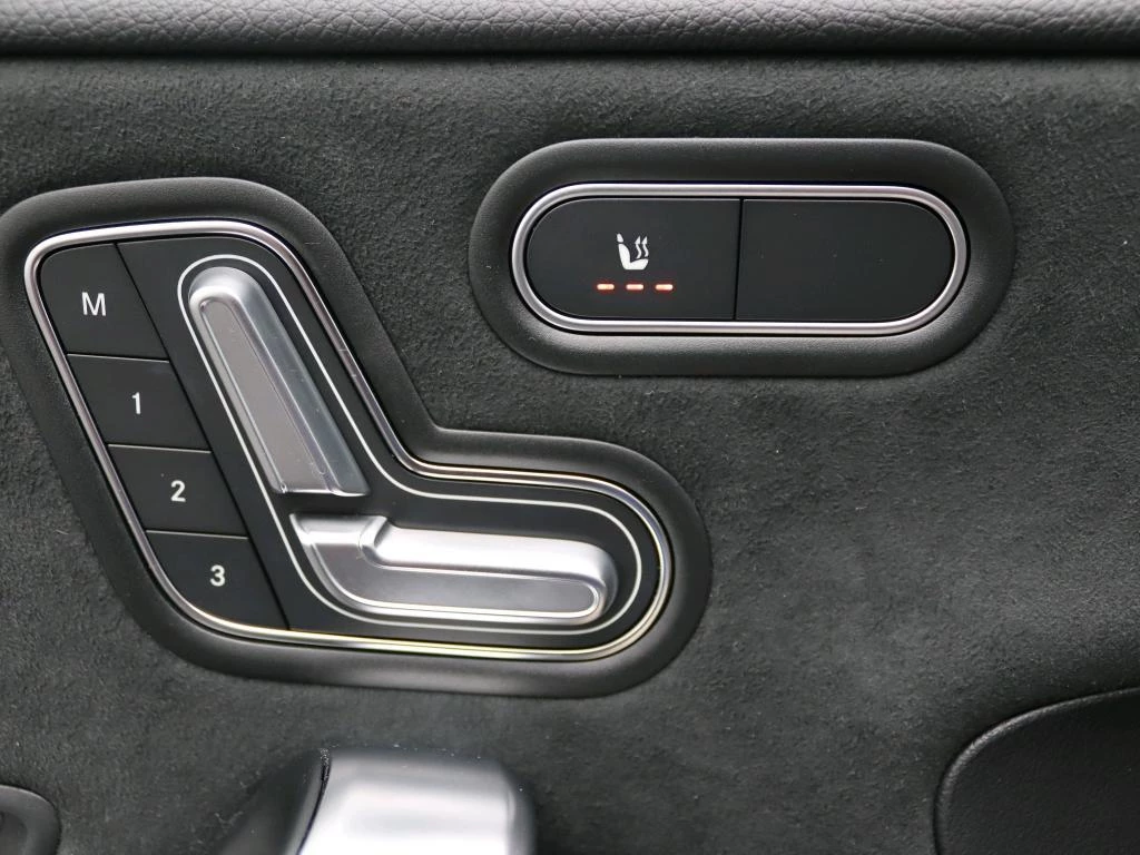 Mercedes-Benz A-Klasse 250 e Business Solution AMG