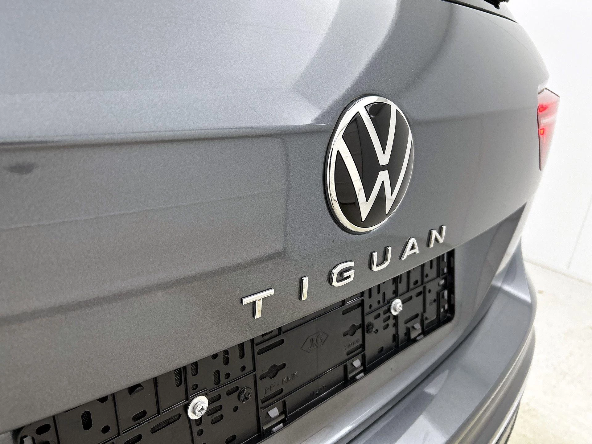 Volkswagen-Tiguan-image-32