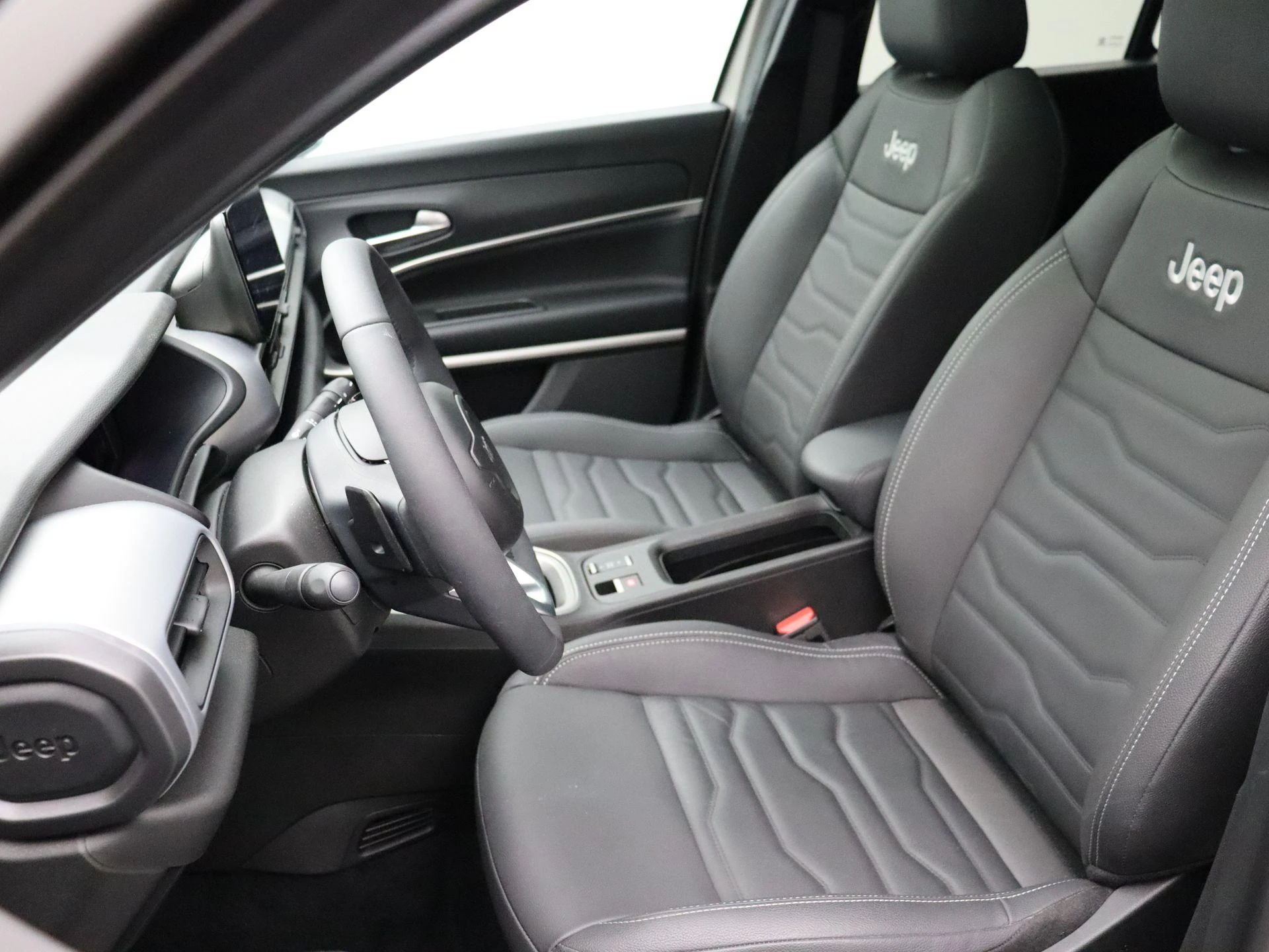 Jeep-Avenger-image-13