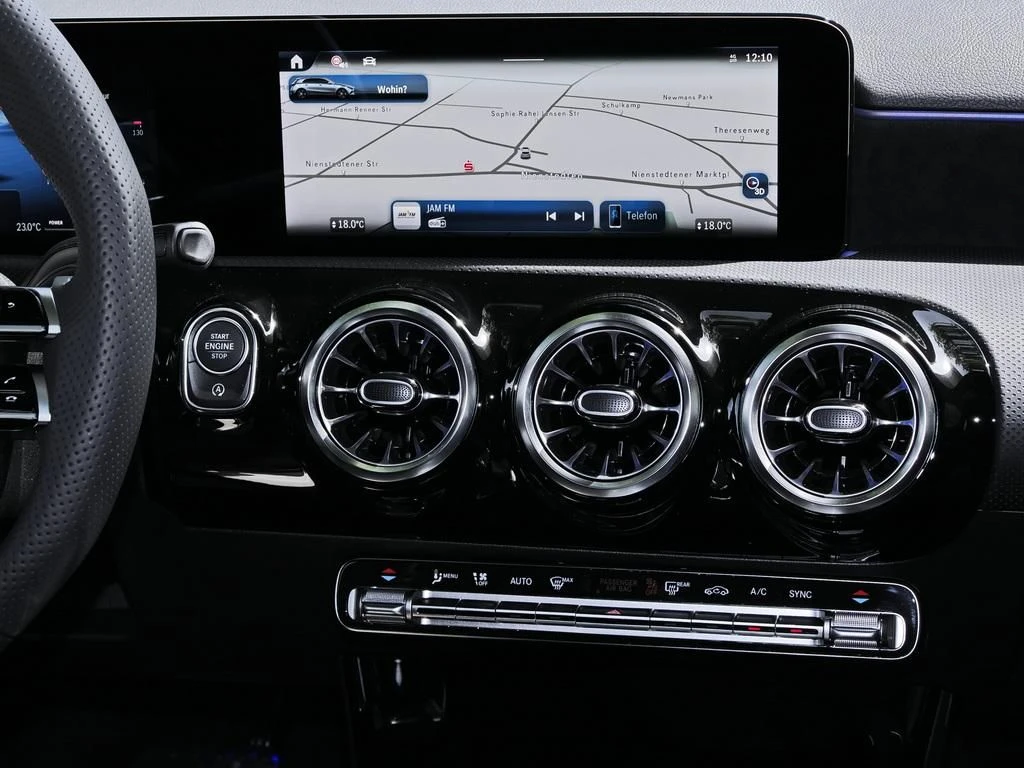 Mercedes-Benz-A-Klasse 200-image-11