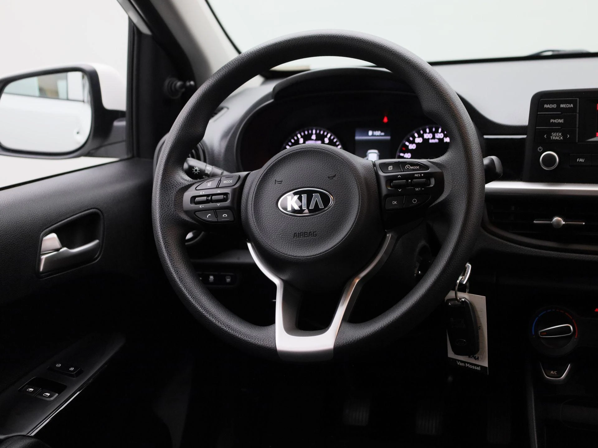 Kia-Picanto-image-9