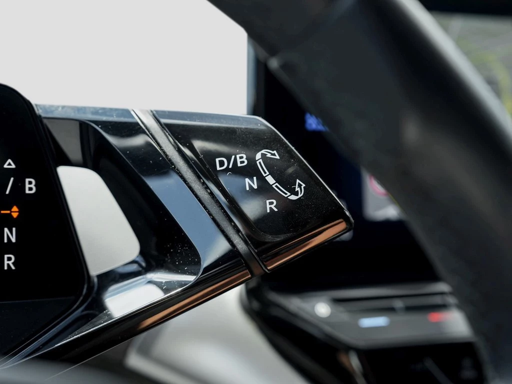 Volkswagen ID.4 Pro Performance /AR-HuD/MatrixLED/Pano/Navi