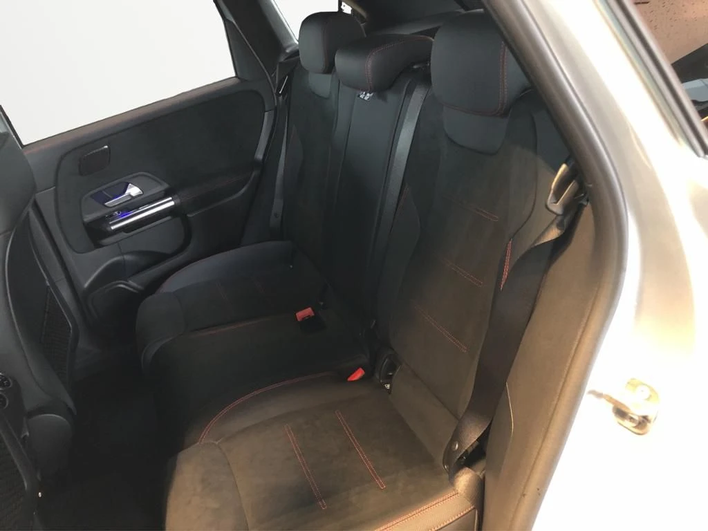 Mercedes-Benz-B-Klasse 180-image-19