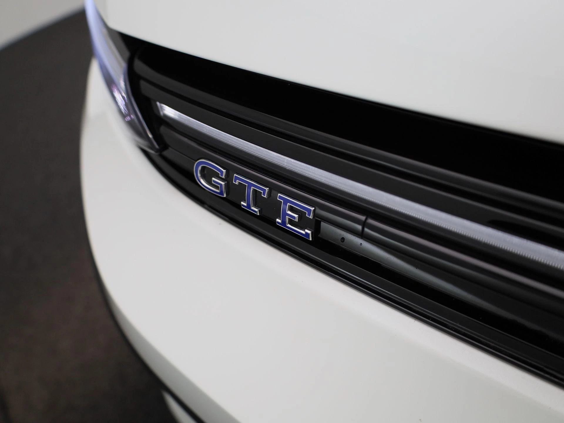 Volkswagen-Golf-image-44