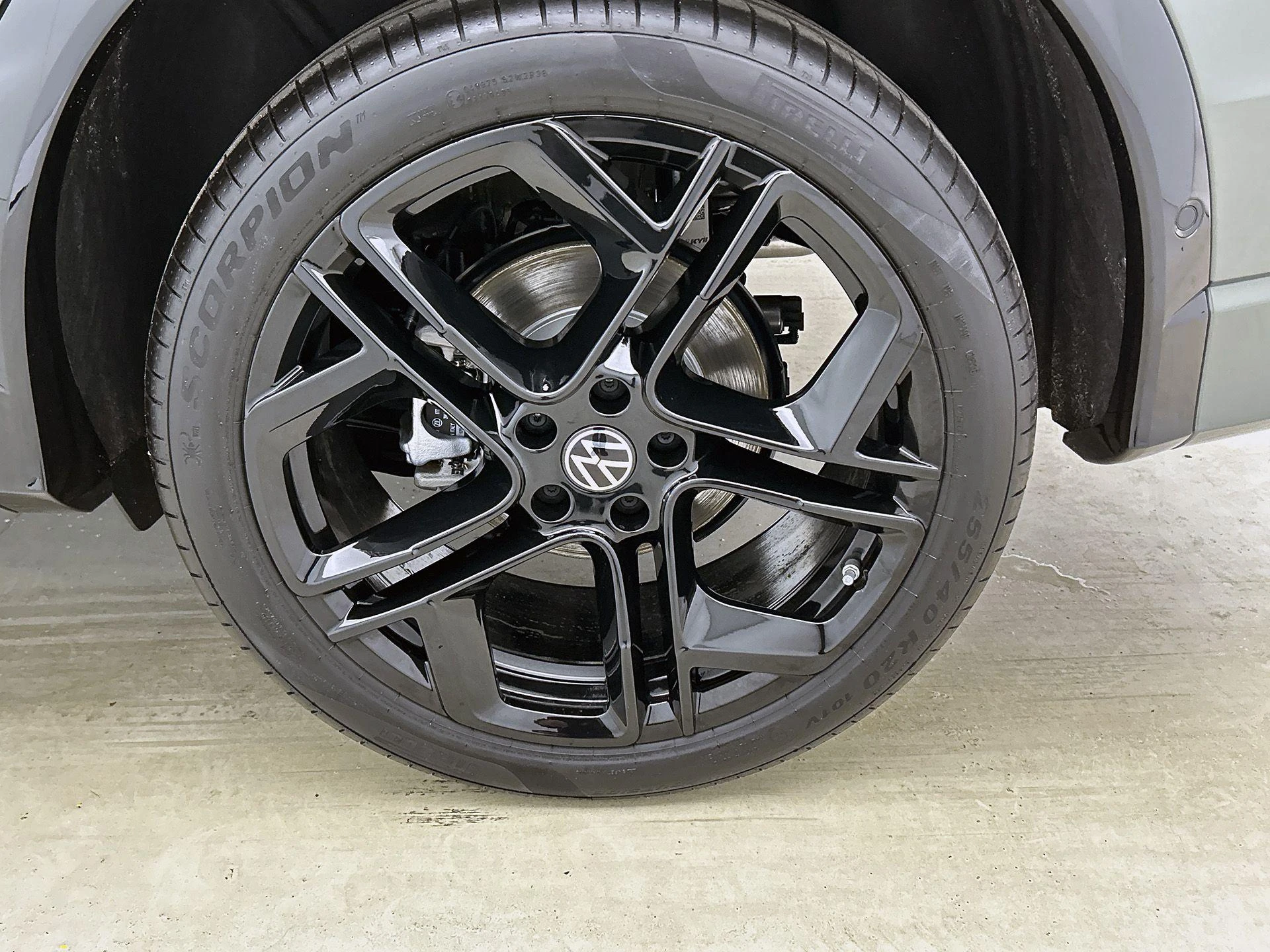Volkswagen-Tiguan-image-49