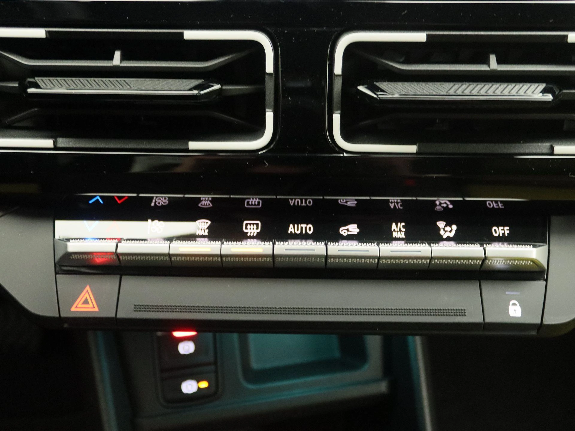 Renault-5-image-9