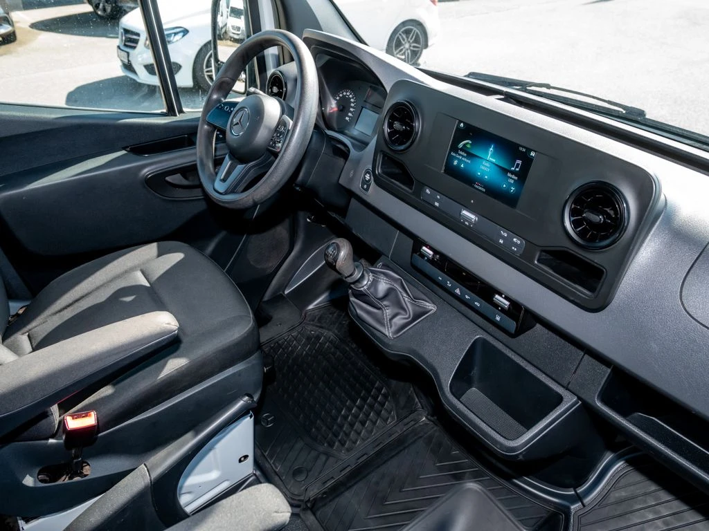 Mercedes-Benz-Sprinter 317-image-9