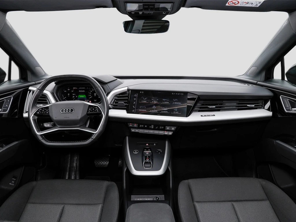 Audi Q4 e-tron 40 /MatrixLED/Navi/Pano/RFK/ACC