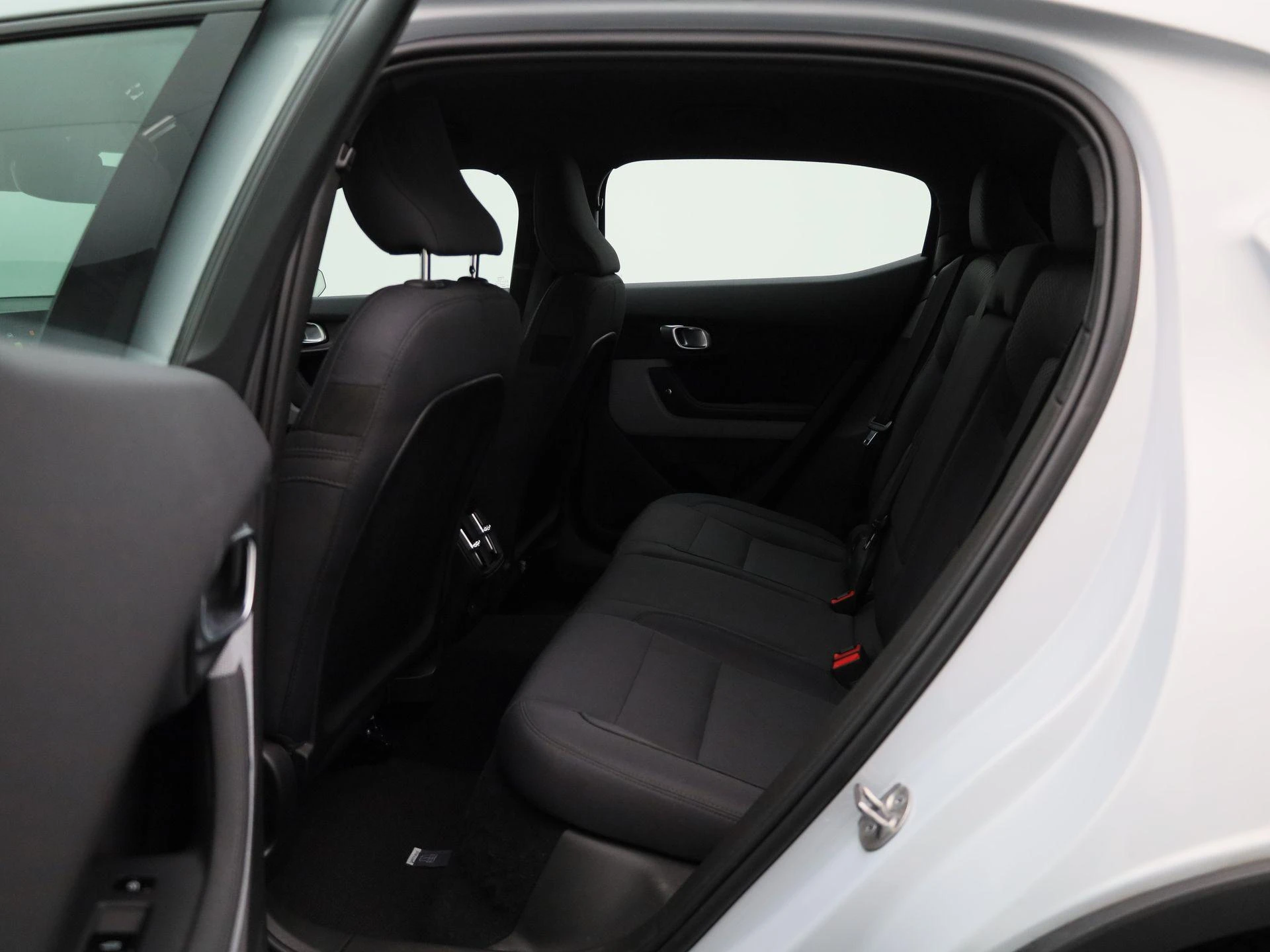 Polestar-2-image-9