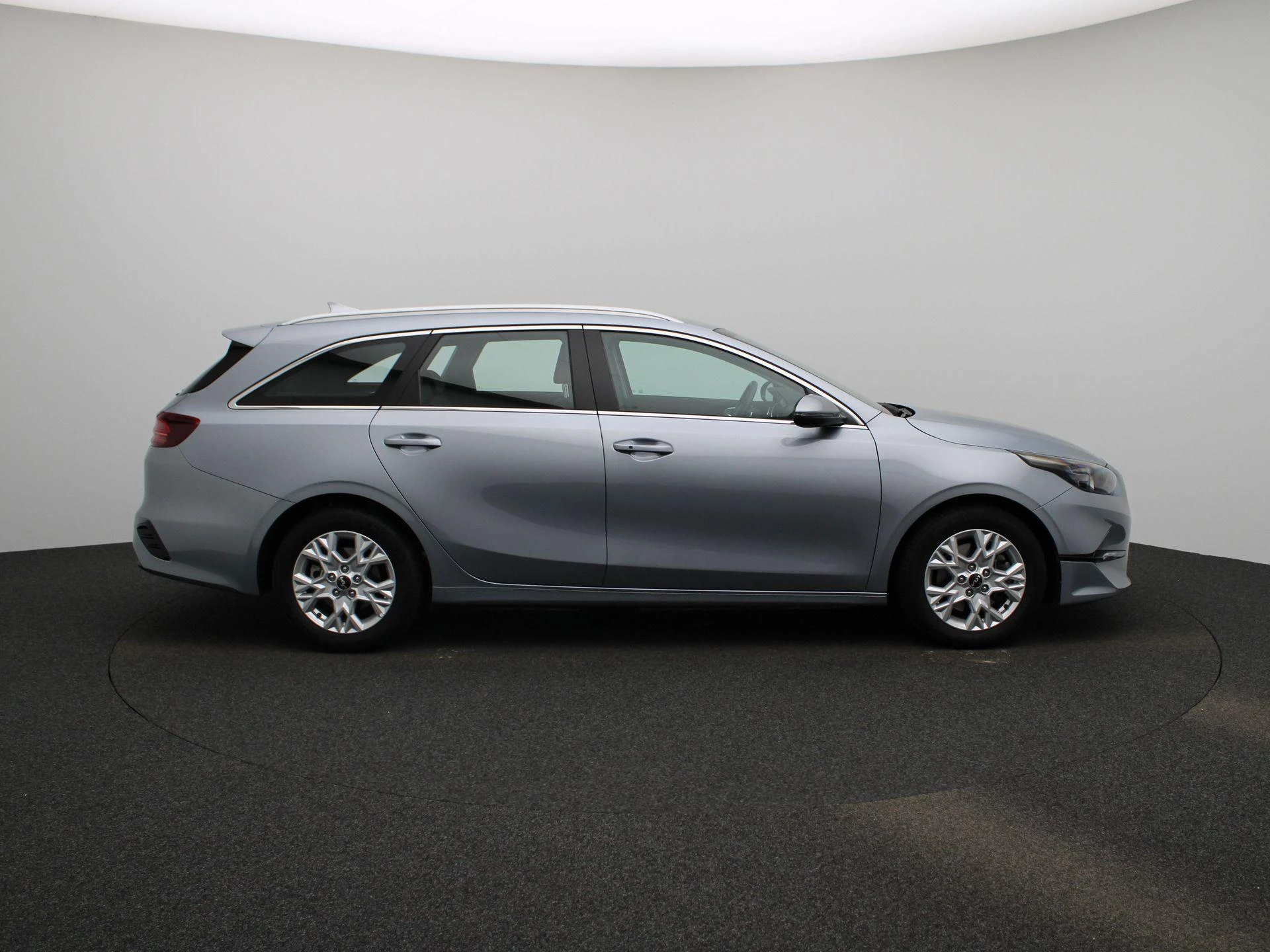 Kia-Ceed Sportswagon-image-5