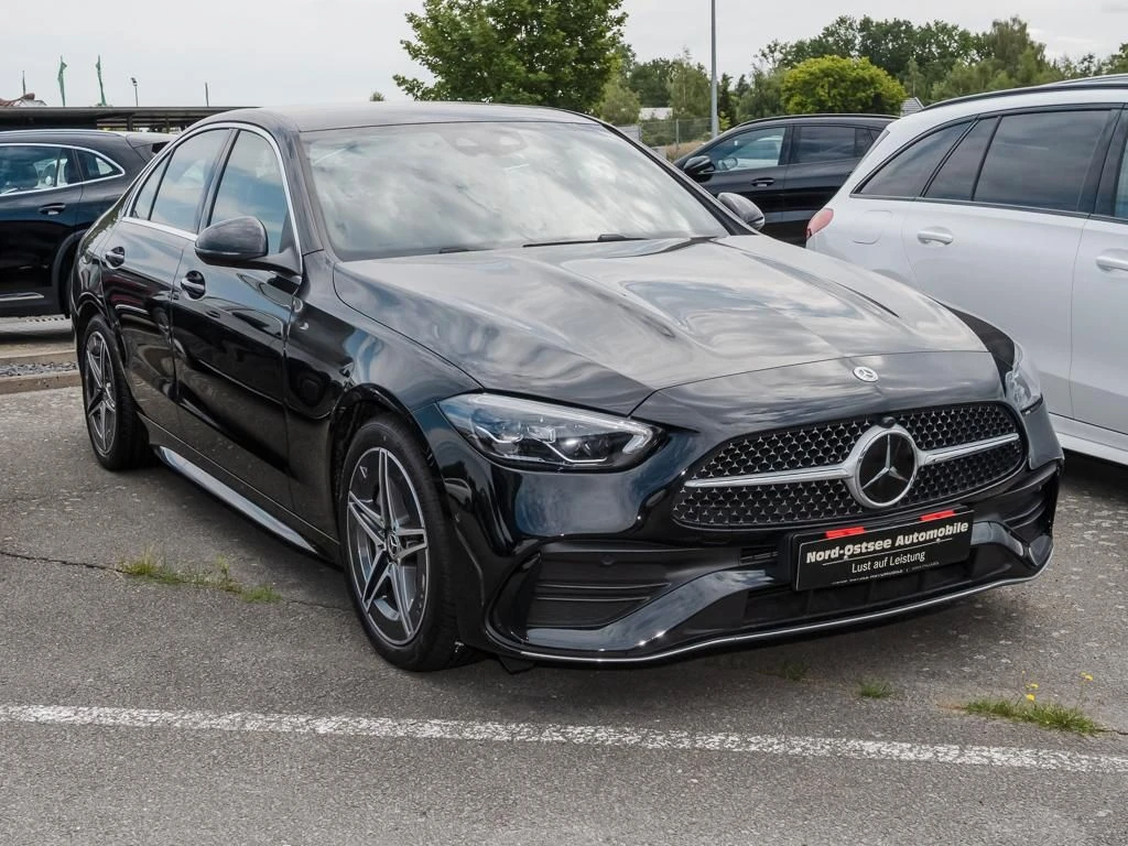 Mercedes-Benz-C-Klasse 300-image-4