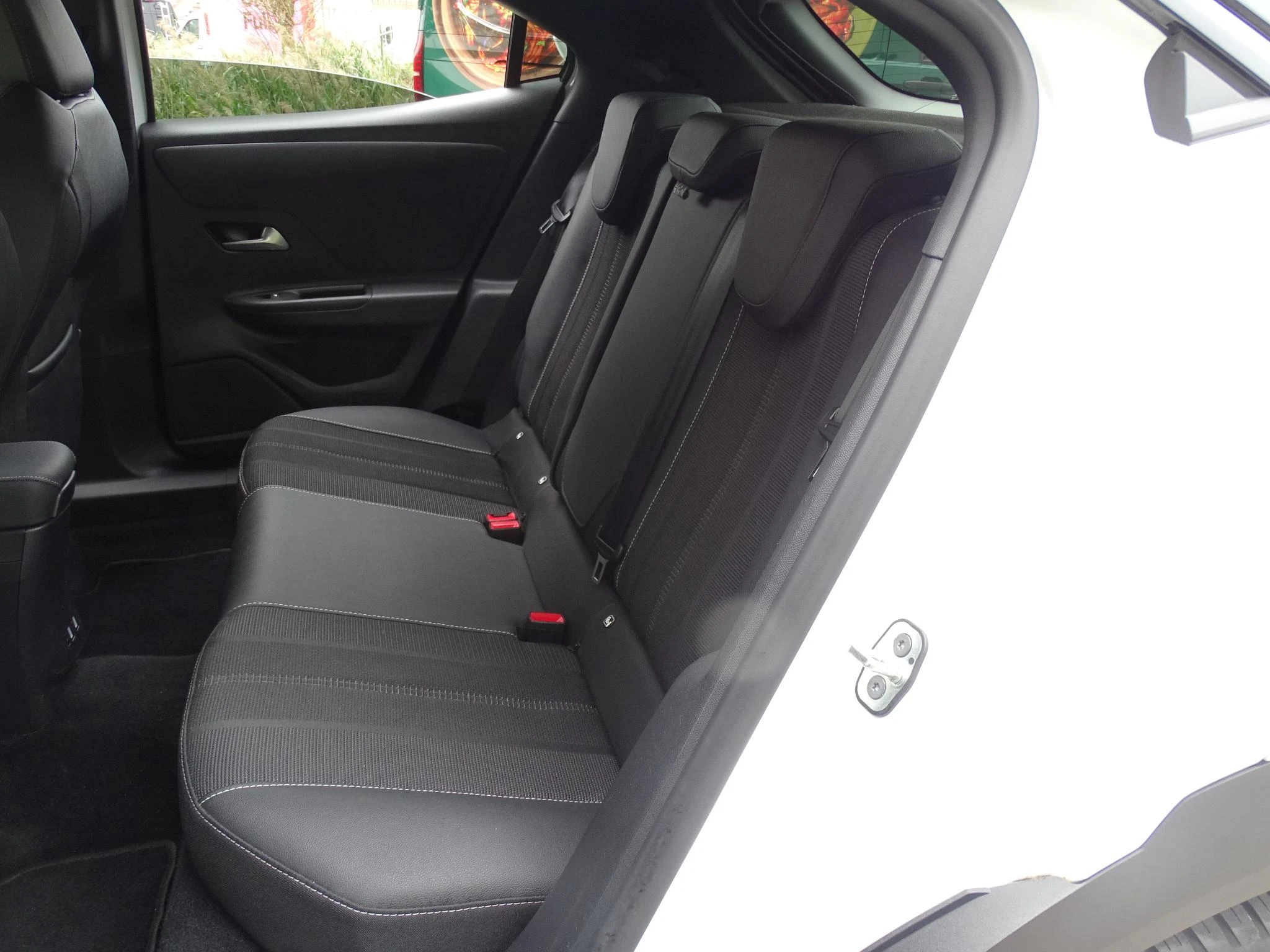 Opel-Mokka-image-16
