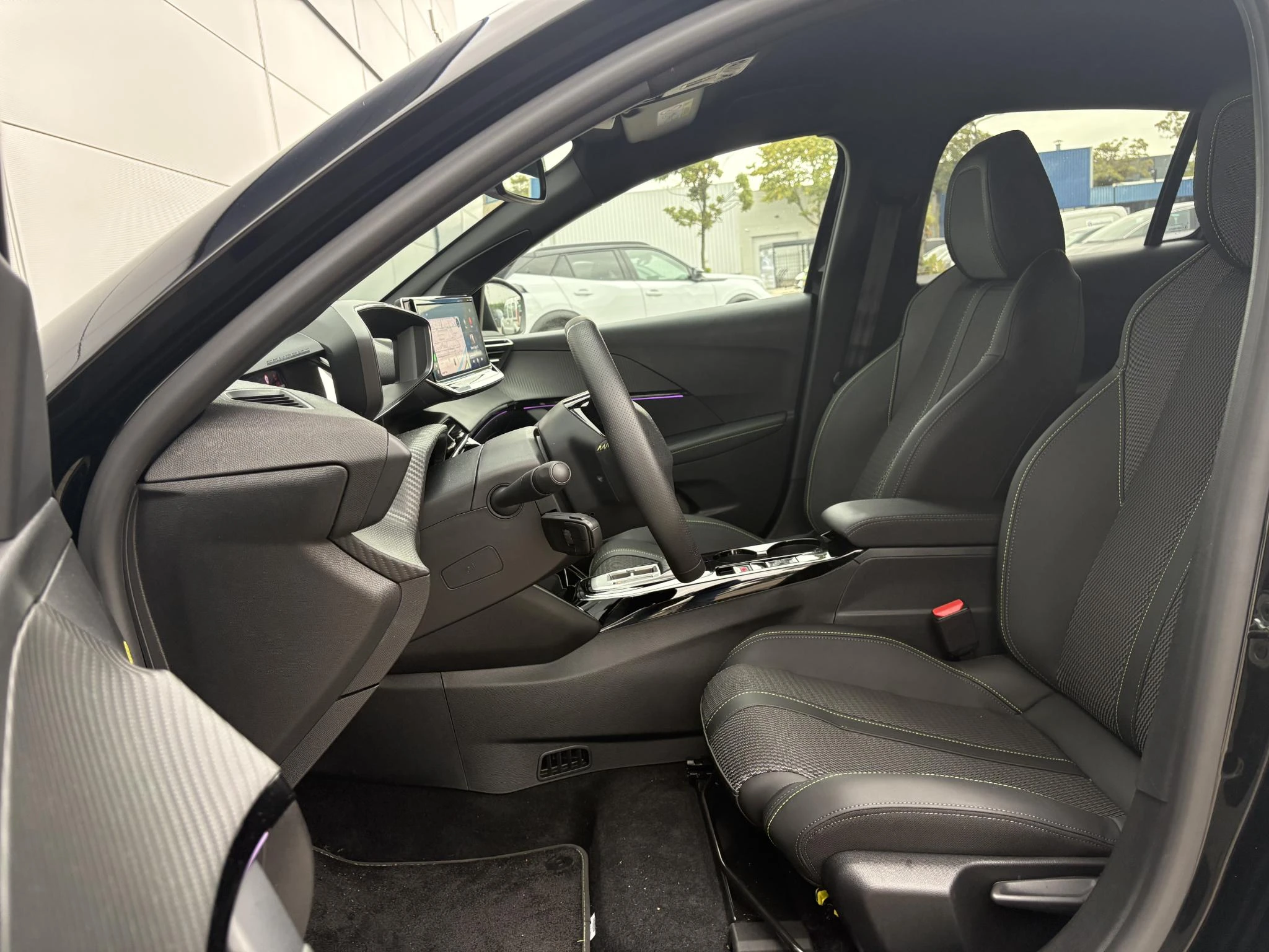 Peugeot-208-image-9