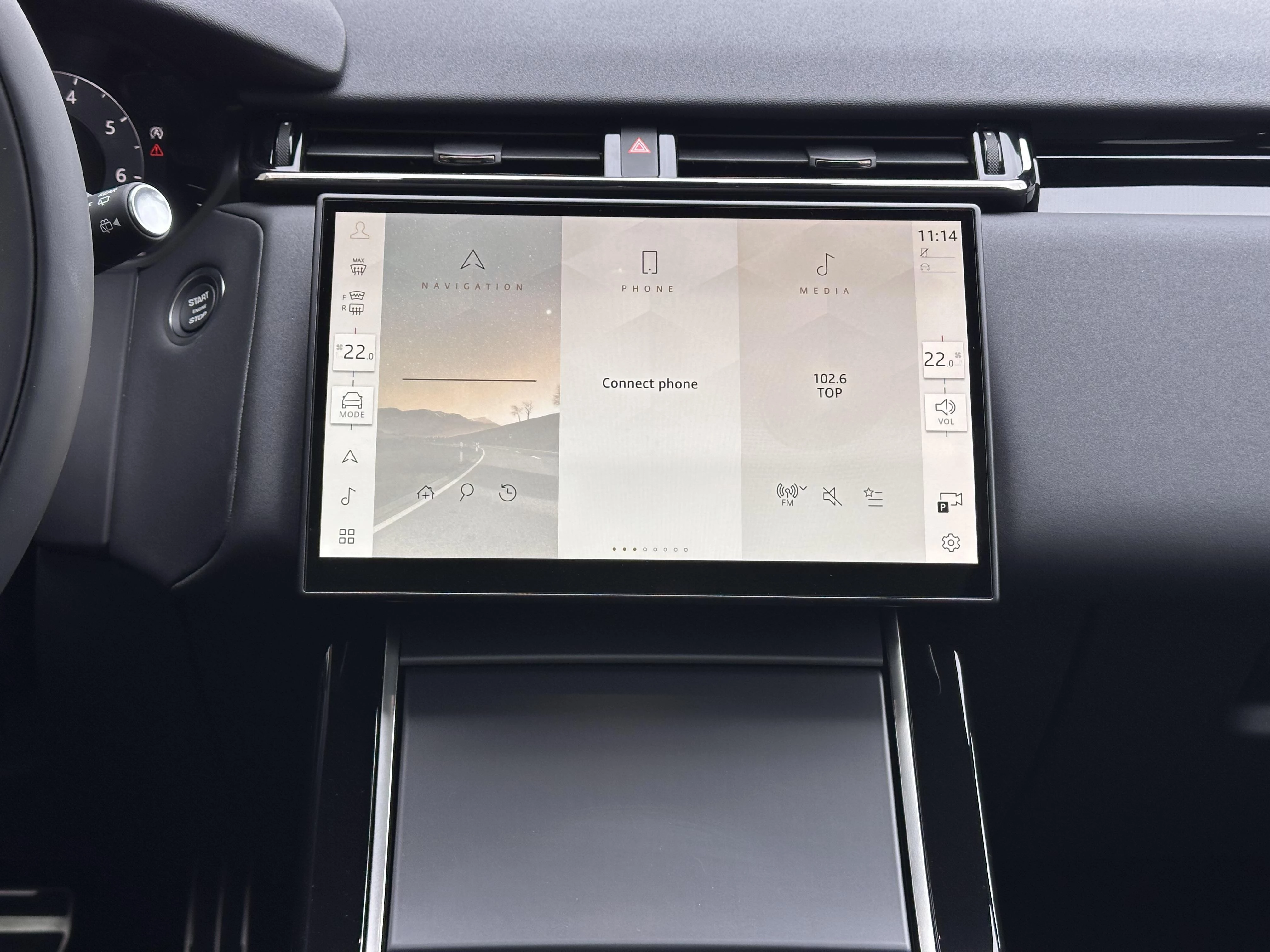 Land Rover-Range Rover Velar-image-18