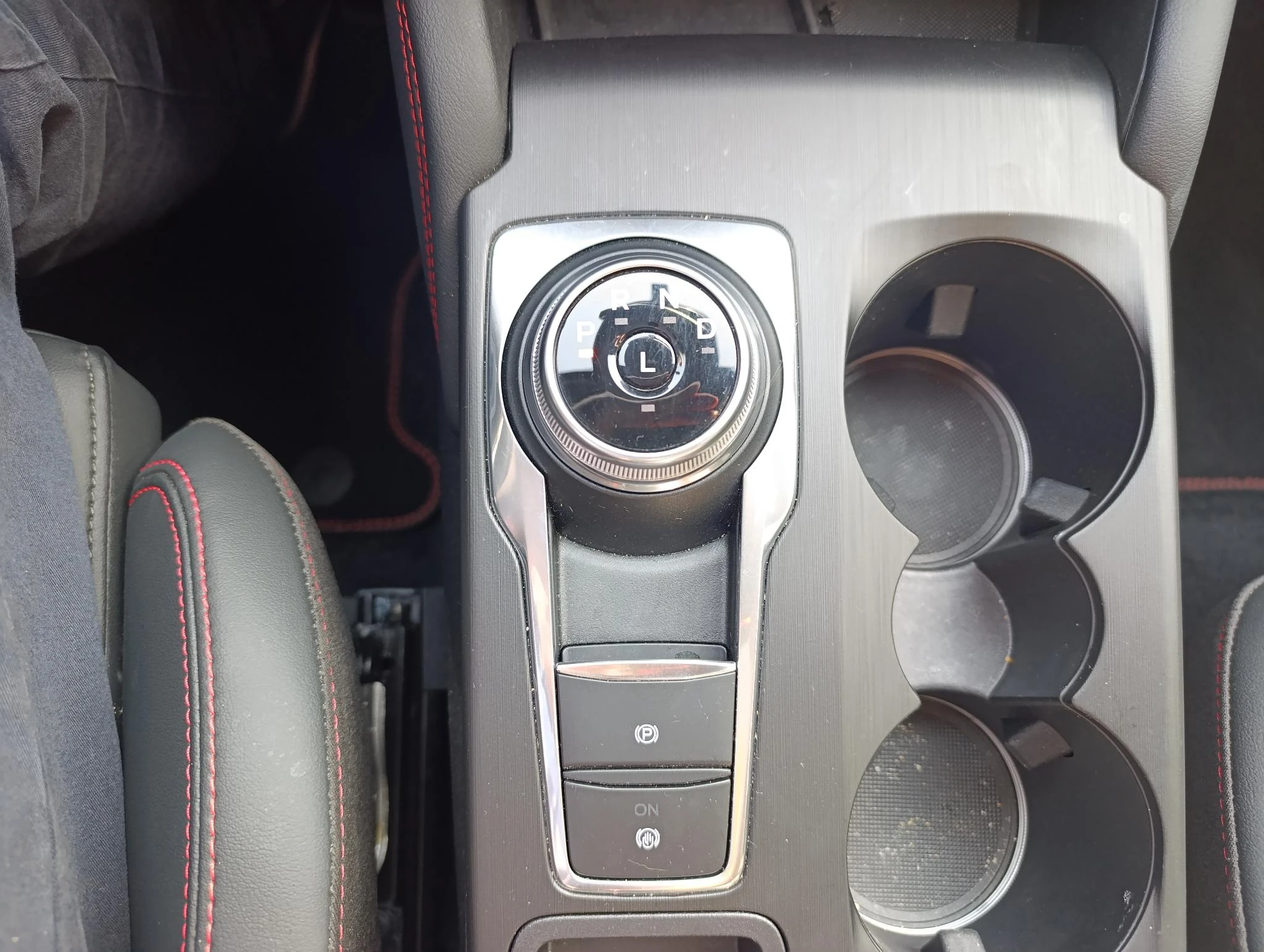 Ford-Kuga-image-30