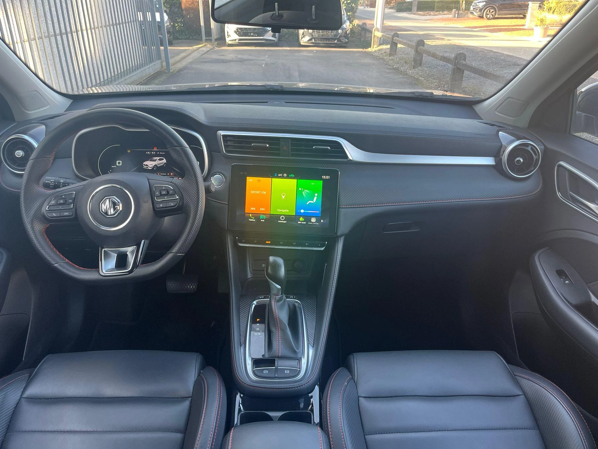 MG ZS ICE 1.0 AT LUXURY FWD