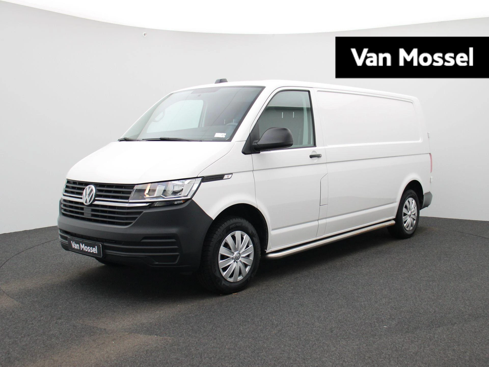 Volkswagen-Transporter-image-0