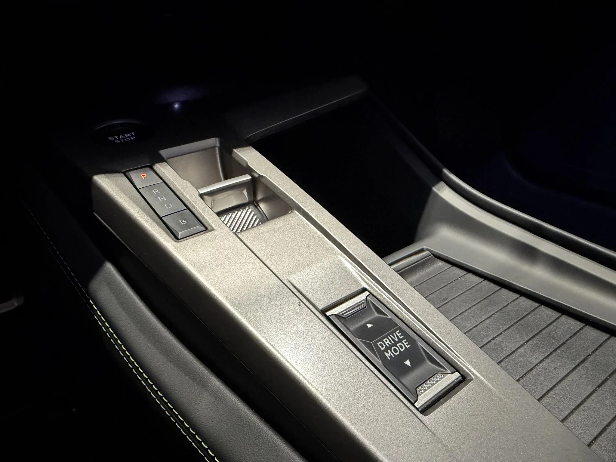 Peugeot-308-image-25