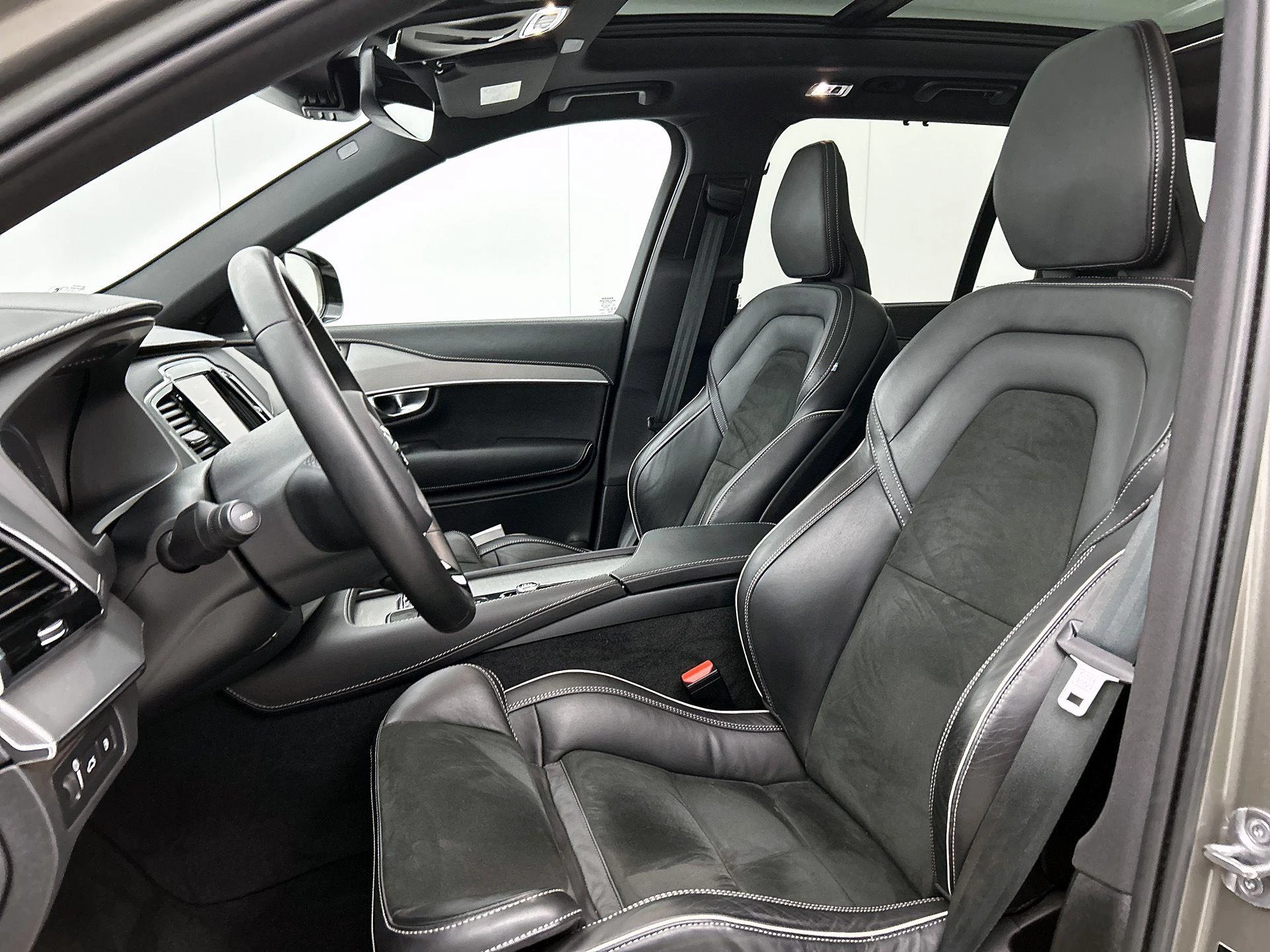 Volvo-XC90-image-36