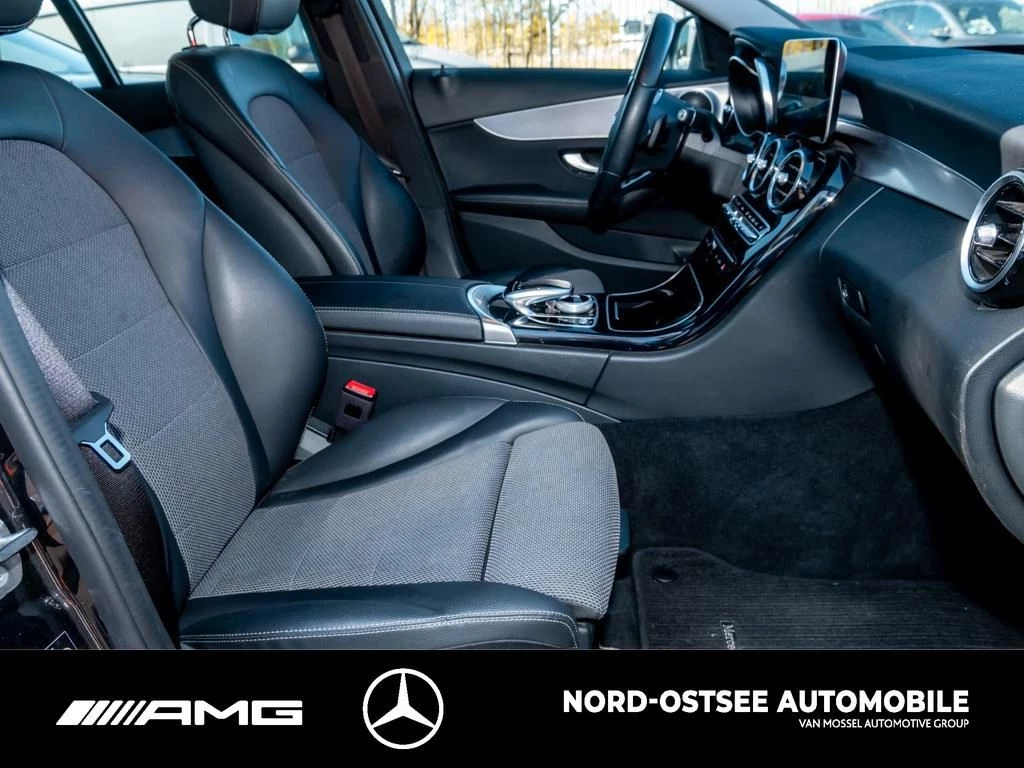 Mercedes-Benz-C-Klasse-image-9