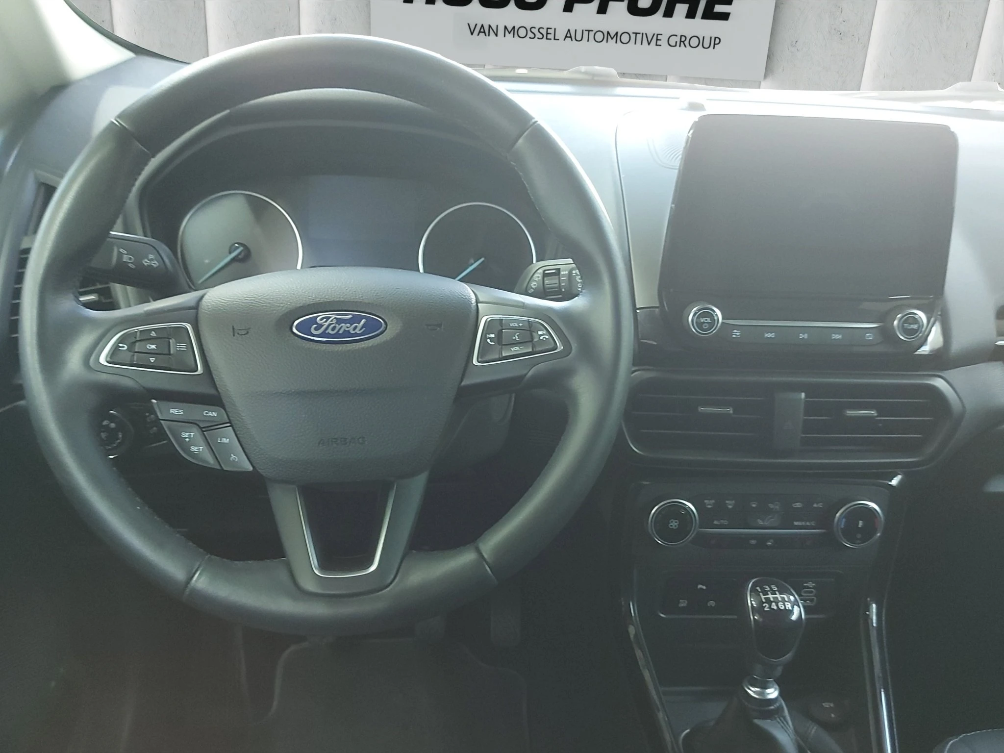 Ford-EcoSport-image-11
